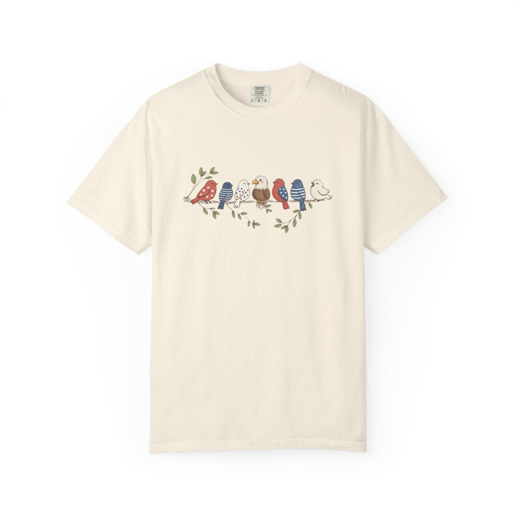 Patriotic Birds Shirt, 4th of July Bird Tee, Vintage Americana Dove Graphic Shirt, Red White Blue Star Print Tee, Independence Day Gift