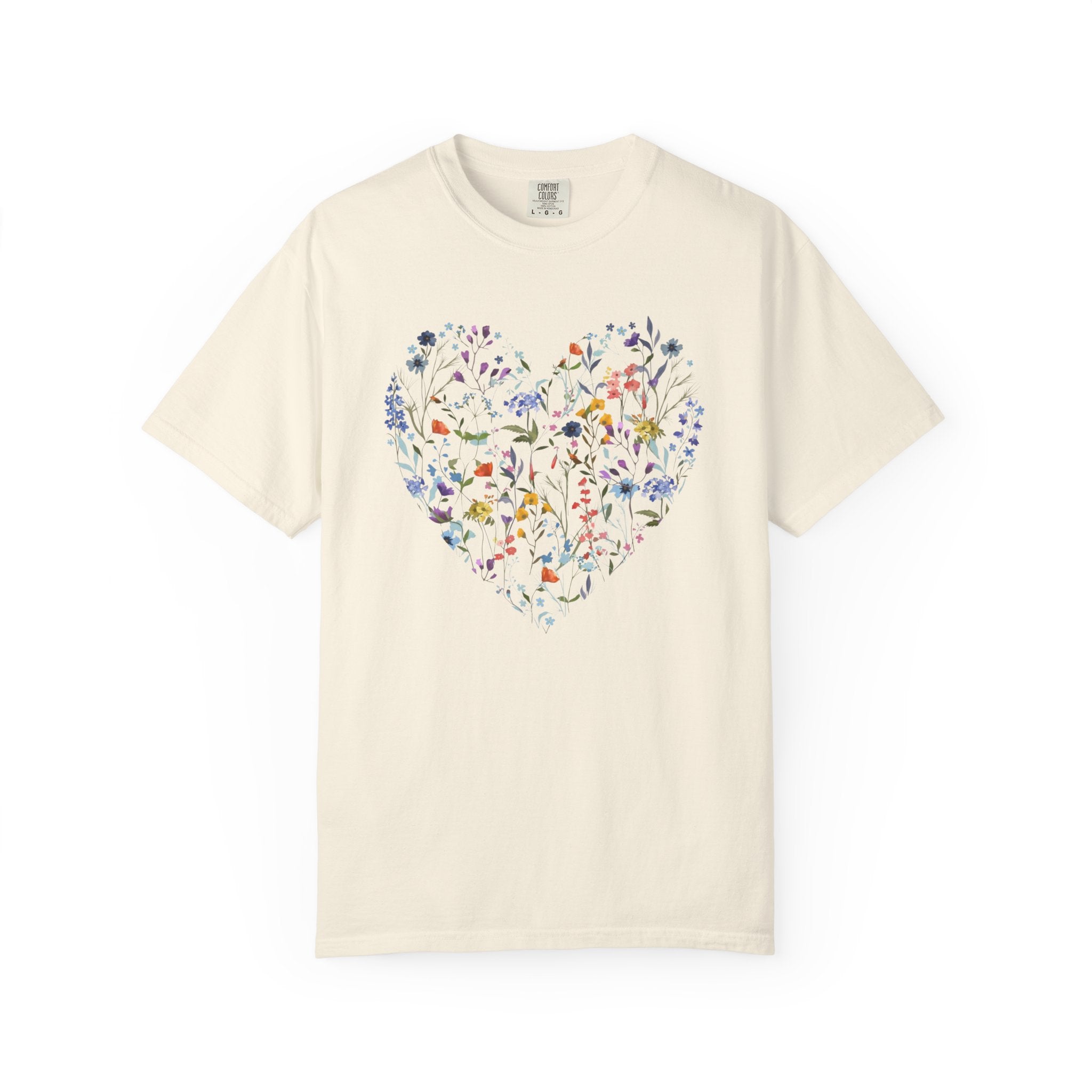 Wildflower Heart Shirt, Vintage Floral Comfort Colors Tee, Boho Cottagecore Botanical T-Shirt, Nature Lover Gift for Her, Women Garden Tee