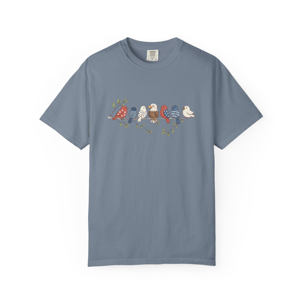 Patriotic Birds Shirt, 4th of July Bird Tee, Vintage Americana Dove Graphic Shirt, Red White Blue Star Print Tee, Independence Day Gift
