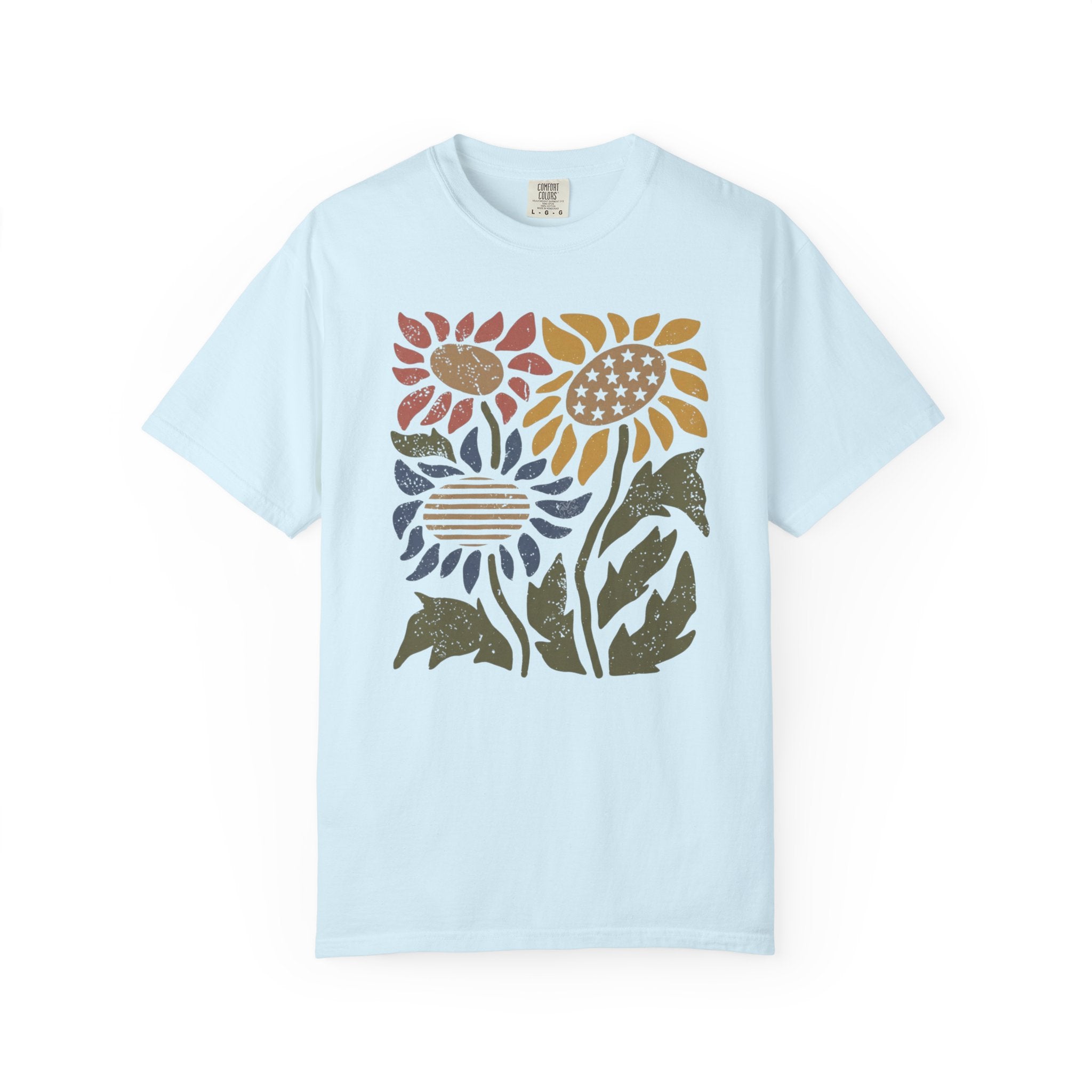 Retro Block-Print Patriotic Sunflowers t-shirt in Chambray