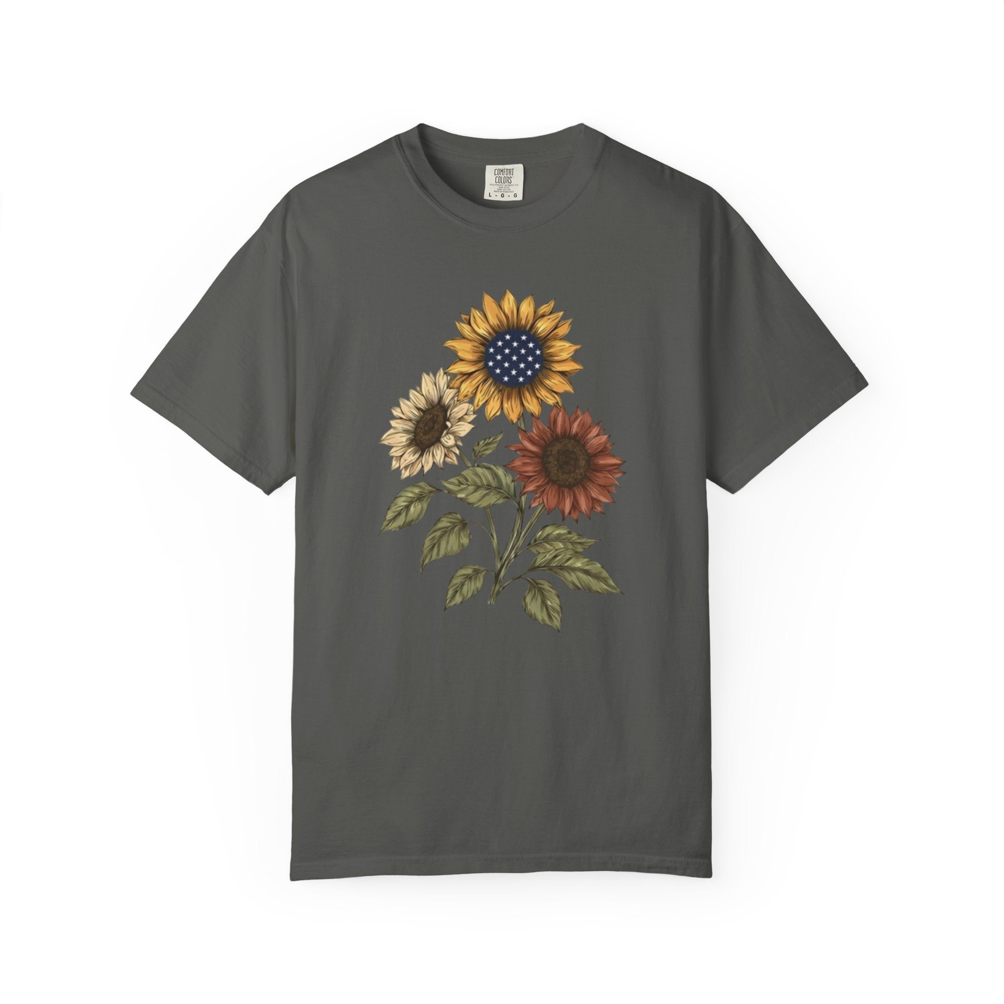 Vintage Patriotic Sunflower Bouquet t-shirt in Pepper